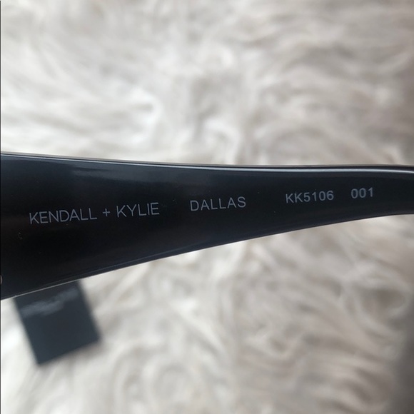 Kendall + Kylie Dallas Black Shield Sunglasses - Picture 6 of 6